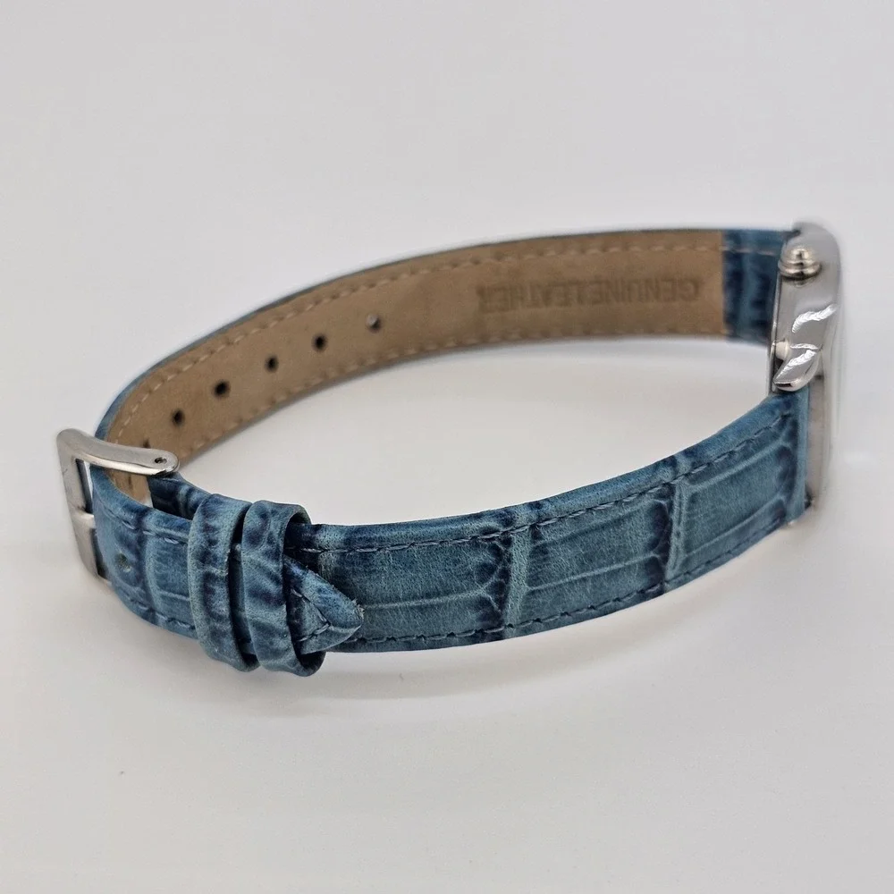 Timex‎ Women's Analog Watch 22MM Gray Dial Blue Leather Bands New Battery
